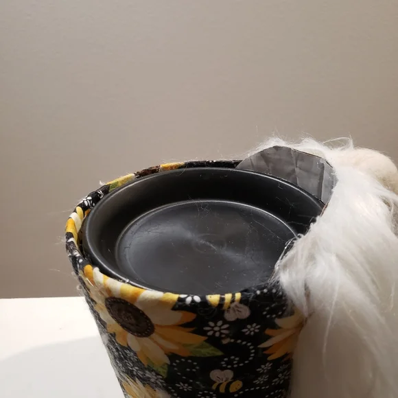 Bee decor  Gnome w/stash compartment - Picture 10 of 11